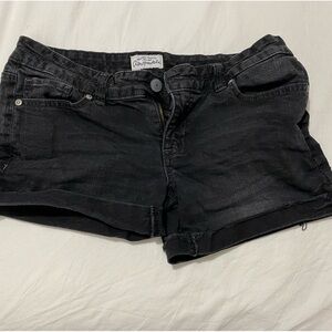 Aeropostale black Jean Shorts, Size 7/8 Pre-Owned